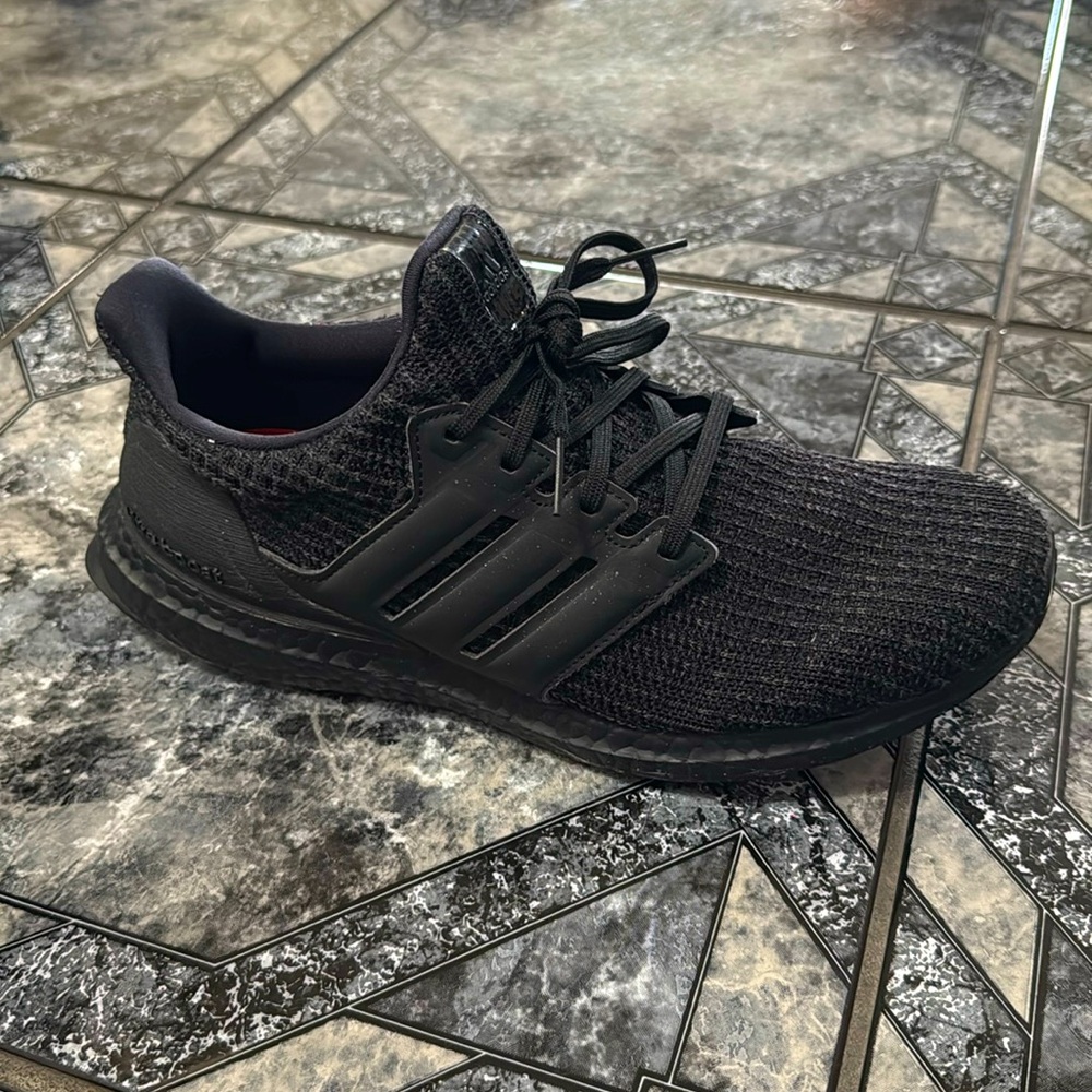 Size 10 used adidas ultraboost